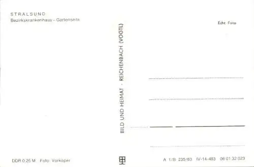 Ak Stralsund in Vorpommern, Bezirkskrankenhaus, Gartenseite