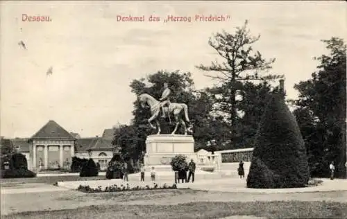 Ak Dessau, Denkmal des Herzogs Friedrich, Blumenanlage