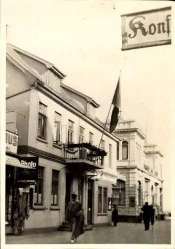 Foto Unbekannter Ort, Straßenpartie, Photo Geschäft