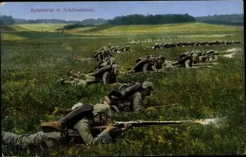 Ak Deutsche Soldaten in Uniformen, Infanterie in Schützenlinie, I WK