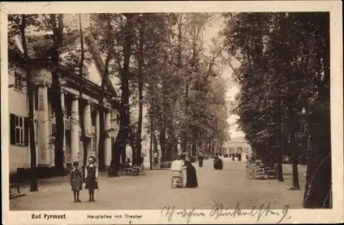 Ak Bad Pyrmont in Niedersachsen, Hauptallee mit Theater