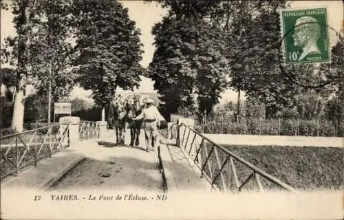 Ak Vaires Seine et Marne, Le Pont de l'Ecluse