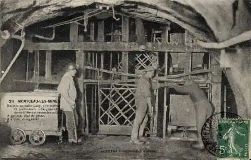 Ak Montceau les Mines Saône et Loire, Bergbau, Bergleute im Stollen