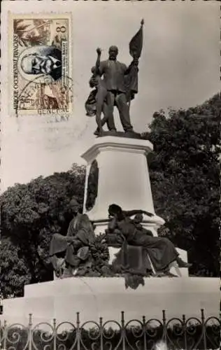 Ak Conakry Conakry Guinea, Statue de Noel Ballay