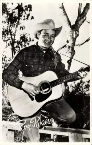 Ak Schauspieler Roy Rogers, Porträt, Hut, Gitarre