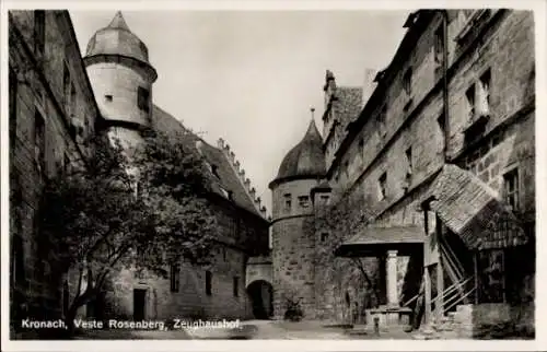 Ak Kronach in Oberfranken, Veste Rosenberg, Zeughaushof