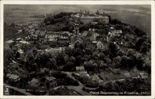 Ak Augustusburg im Erzgebirge, Schloss Augustusburg, Fliegeraufnahme