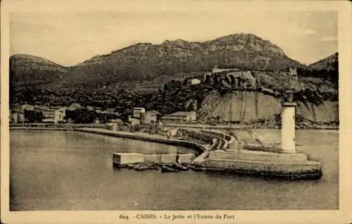 Ak Cassis Bouches du Rhone, La Jetee, Entree du Port