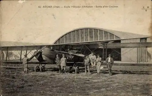 Ak Avord Cher, Ecole Militaire d'Availon, Sortie d'un Caudron