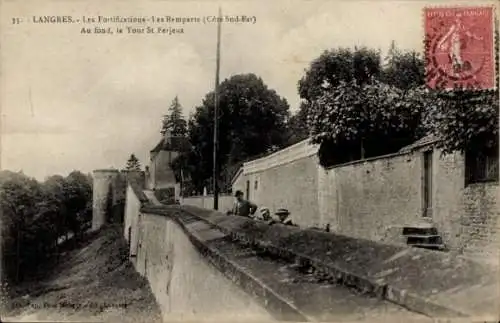 Ak Langres Haute Marne, Les Fortifications, Les Remparts, Cote Sud-Est, Au fond, la Tour St Ferjeux