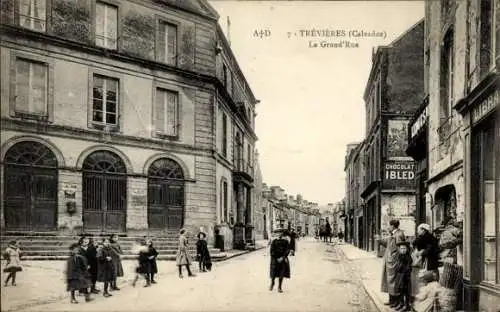 Ak Trévières Calvados, La Grande Rue, Chocolat Ibled