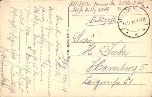 Ak Daugavpils Dünaburg Lettland, Blick auf eine Kirche, Messgang