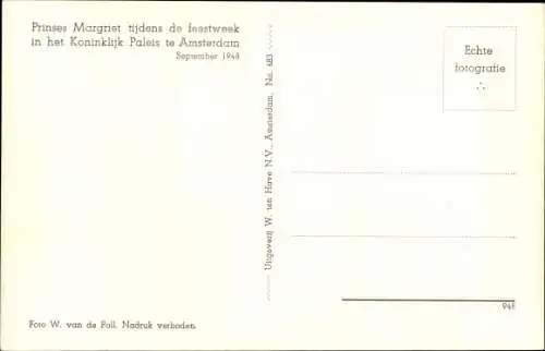 Ak Amsterdam Nordholland, Prinzessin Margriet der Niederlande mit Roller