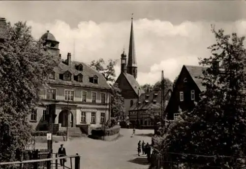 Ak St. Niclas Mülsen Sachsen, Rathaus und Kirche