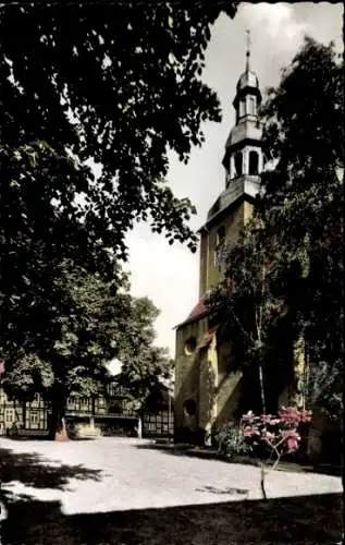 Ak Beverungen an der Weser, Kirchplatz, Kirche