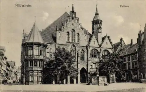 Ak Hildesheim in Niedersachsen, Rathaus, Brunnen