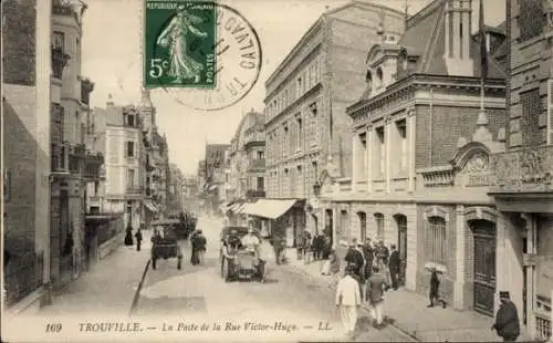 Ak Trouville Calvados, La Poste de la Rue Victor-Hugo