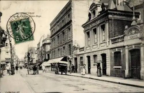 Ak Trouville Calvados, La Poste und Rue Victor Hugo