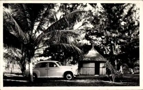 Ak Île Maurice Mauritius, Auto an der Hütte, Palme