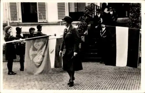 Ak Soestdijk Utrecht Niederlande, Chief Guide Lady Baden Powell, Bezoek op het Paleis 1946