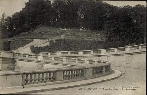 Set von 86 Ak Saint Cloud Hauts de Seine