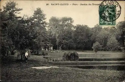 Set von 86 Ak Saint Cloud Hauts de Seine