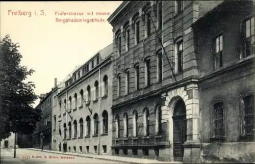 Ak Freiberg in Sachsen, Prüferstraße mit neuem Bergakademiegebäude