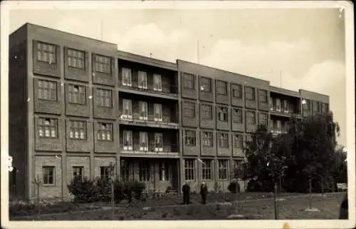 Ak Černožice nad Labem Region Königgrätz, Sehnoutkuv dum trpicich, Arch. Otahar Novothy