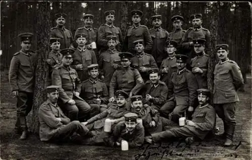 Foto Ak Deutsche Soldaten in Uniformen, KB Inf. Rgt. 11