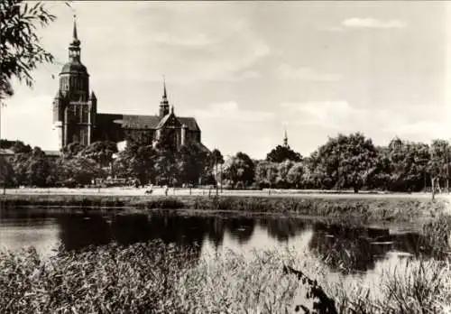 Ak Stralsund in Vorpommern, Frankenteich, Marienkirche