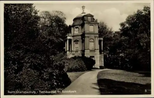 Ak Berlin Charlottenburg, Teehäuschen im Schlosspark