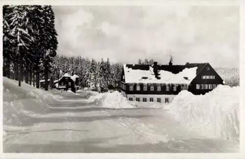 Ak Mühlleithen Klingenthal im Vogtland Sachsen, Fremdenhof Buschhaus, Winter