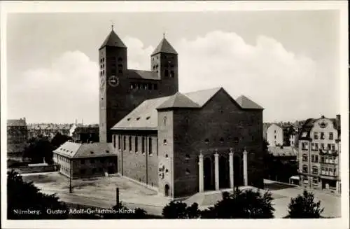 Ak Nürnberg in Mittelfranken Bayern, Gustav Adolf Gedächtnis Kirche, Straße