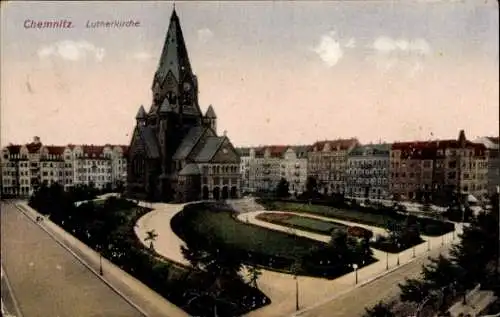 Ak Chemnitz Sachsen, Lutherkirche mit Vorplatz, Häuser