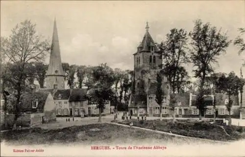 Ak Bergues Nord, Tours de l'Ancienne Abbaye