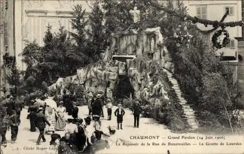 Ak Chaumont Haute Marne, Grand Pardon, Le Reposoir de la Rue de Buxereuilles, Grotte de Lourdes