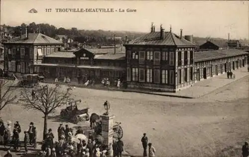 Ak Trouville Deauville Calvados, La Gare