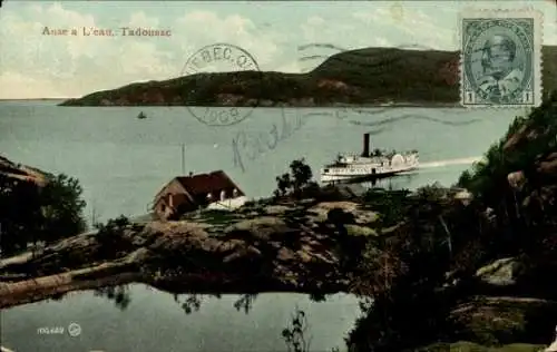 Ak Quebec Kanada, Anse a la Eau Tadousac, Dampfer auf Tour, Haus