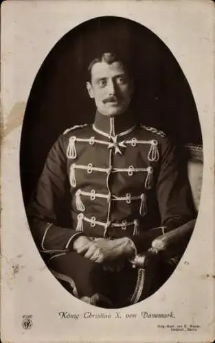 Ak König Christian X von Dänemark, Portrait in Husarenuniform