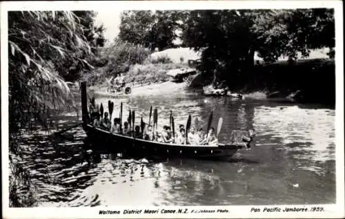 Foto Ak Waitomo Neuseeland, Maori-Kanu, Pan Pacific Jamboree 1959