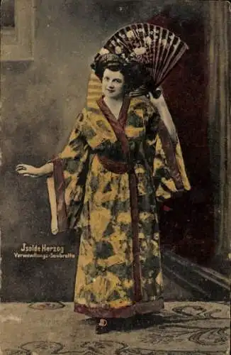 Ak Isolde Herzog, Verwandlungs-Soubrette, Portrait in japanischer Tracht