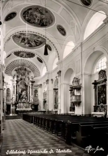 Ak Schlehdorf am Kochelsee Oberbayern, Pfarrkirche St. Thertulin, Innenansicht