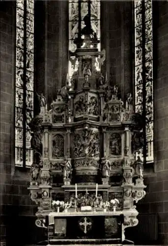 Ak Pirna an der Elbe, St. Marienkirche, Innenansicht, Altar