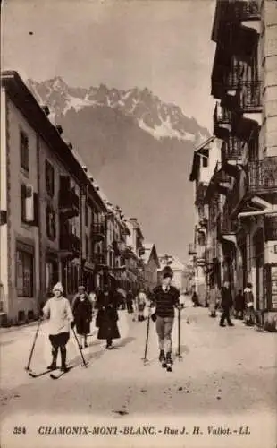 Ak Chamonix Mont Blanc Haute Savoie, Rue JH Vallot