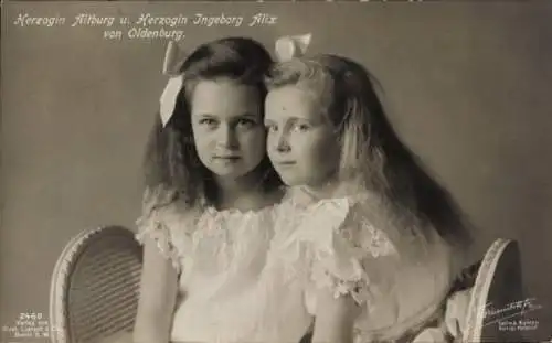 Ak Herzogin Altburg und Herzogin Ingeborg Alix von Oldenburg, Portrait