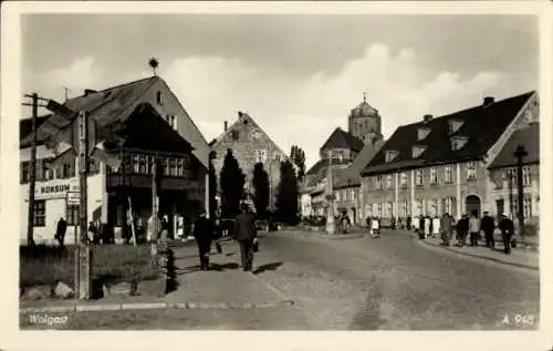 Ak Wolgast, Straßenszene mit Konsum