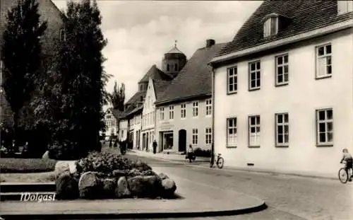 Ak Wolgast in Mecklenburg Vorpommern, Straßenszene