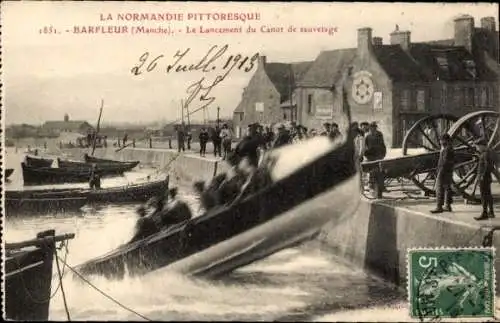 Ak Barfleur Manche, Der Stapellauf des Rettungsbootes