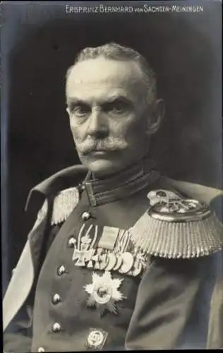 Ak Erbprinz Bernhard von Sachsen Meiningen, Portrait in Uniform, Orden