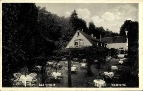 Ak Bad Pyrmont in Niedersachsen, Kaffee Restaurant Friedensthal, Bes. G. Freckmann